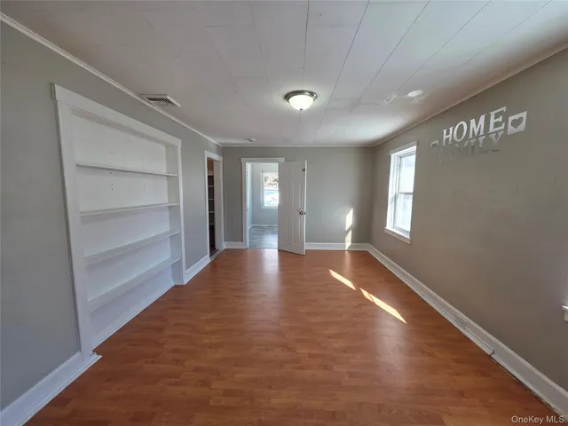 $2,200 | 135 Fullerton Avenue, Unit 3, Newburgh, NY 12550