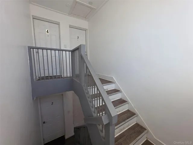 $2,200 | 135 Fullerton Avenue, Unit 3, Newburgh, NY 12550