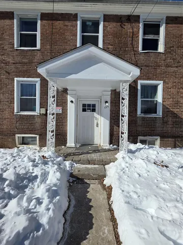 $2,200 | 135 Fullerton Avenue, Unit 3, Newburgh, NY 12550