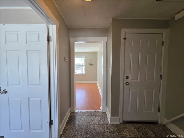 $2,200 | 135 Fullerton Avenue, Unit 3, Newburgh, NY 12550