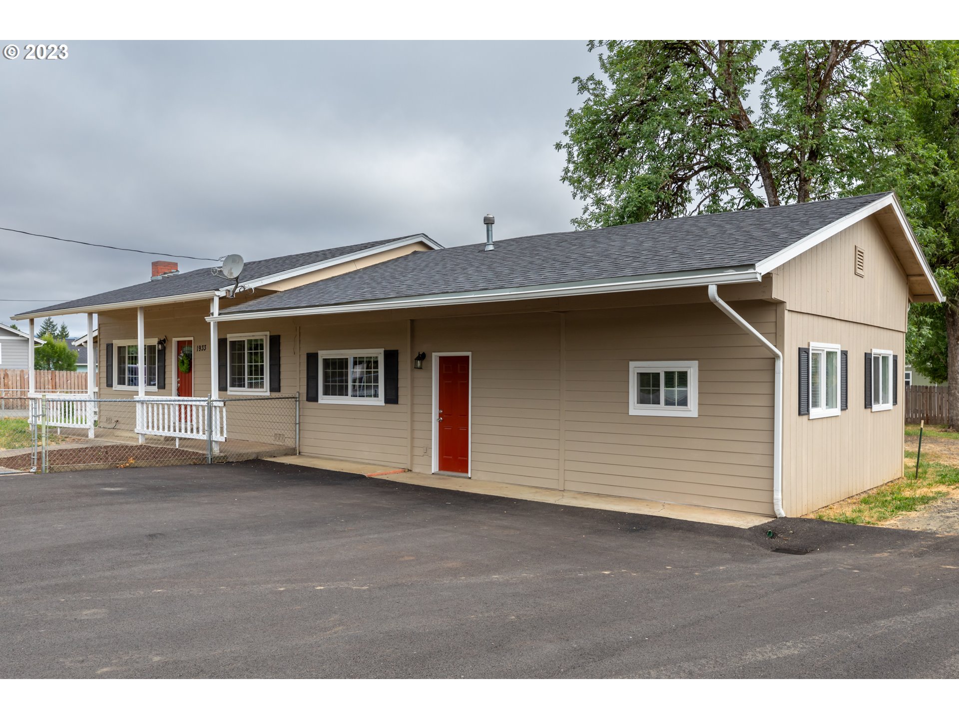 1933 Southwest Duke Road Sutherlin, OR 97479 - Photo 3 of 43 Gallery Image 3