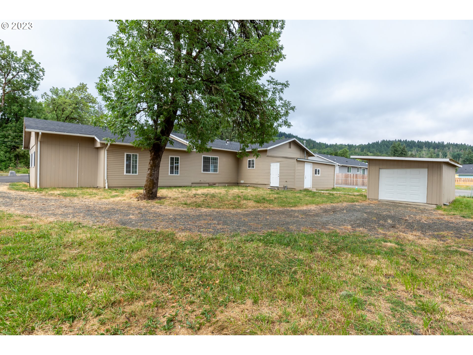 1933 Southwest Duke Road Sutherlin, OR 97479 - Photo 9 of 43 Gallery Image 9