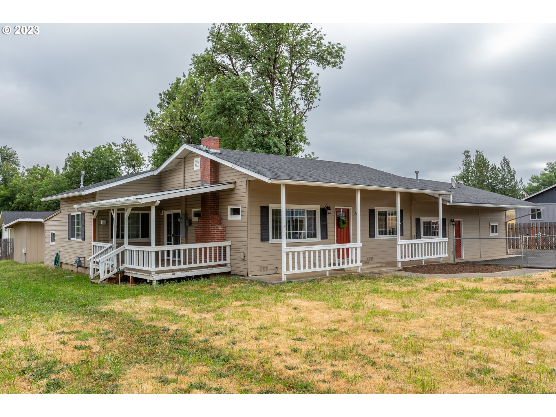 1933 Southwest Duke Road Sutherlin, OR 97479 - Photo 10 of 43 Gallery Image 10