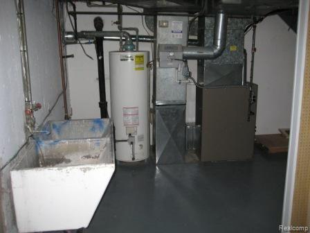 1790 Graefield Road, Unit 21 Birmingham, MI 48009 - Photo 14 of 17 BASEMENT