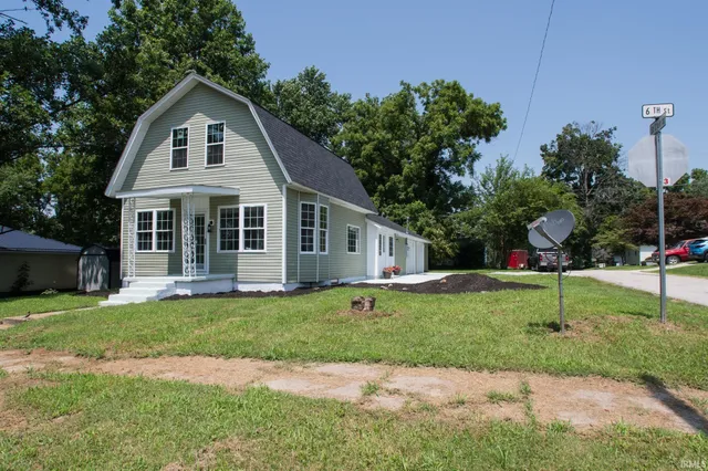 $214,900 | 504 West 6th Street, Bicknell, IN 47512
