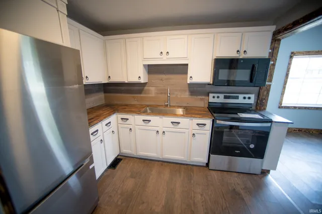 $214,900 | 504 West 6th Street, Bicknell, IN 47512