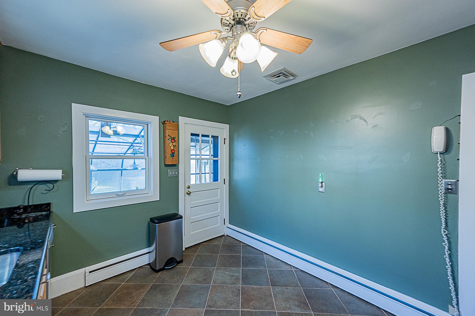 206 Patuxent Road Laurel, MD 20707 - Photo 8 of 33 Gallery Image 8