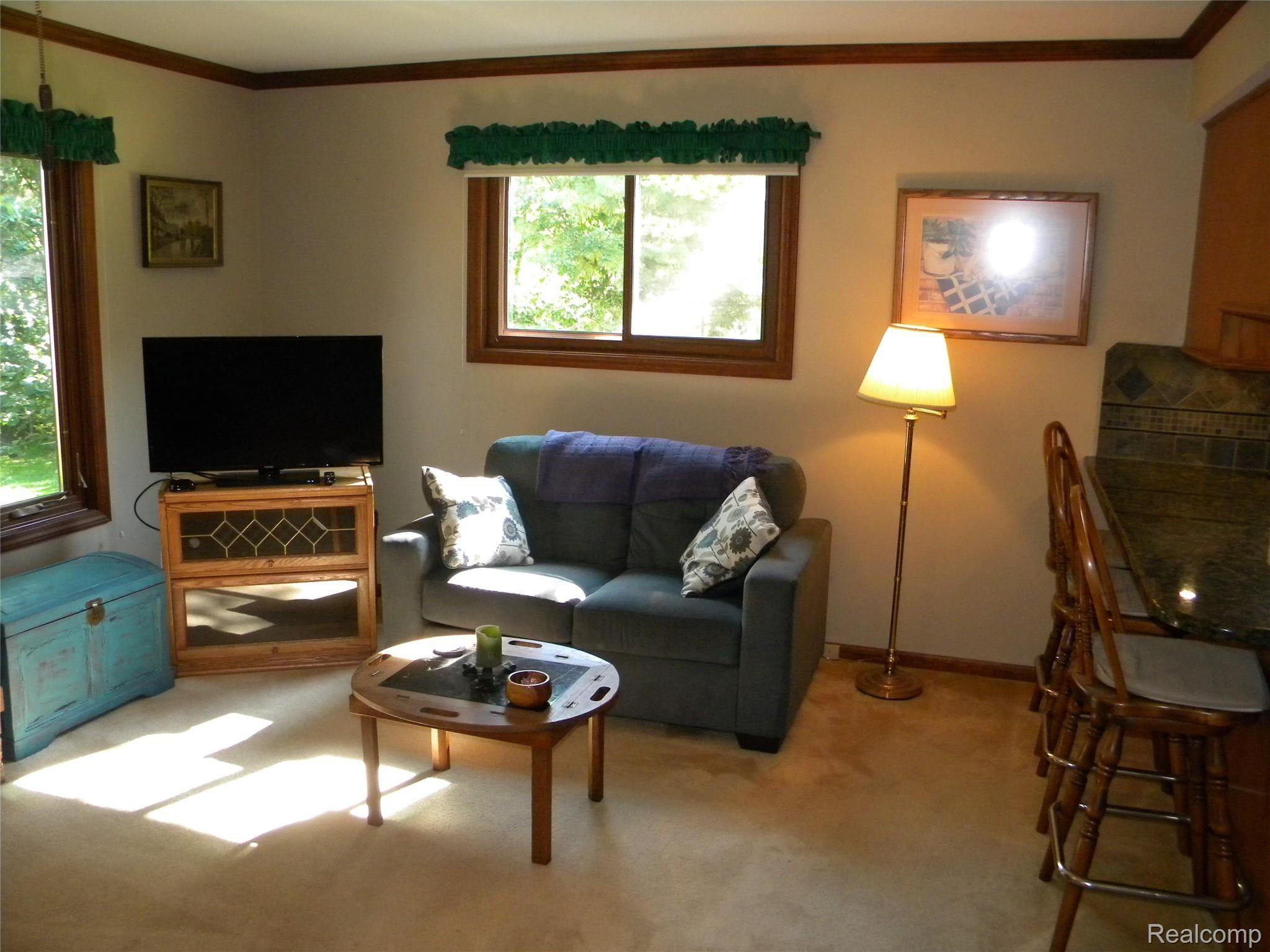 3715 Hazelton Avenue Rochester, MI 48307 - Photo 36 of 52 DSCN5139.JPG