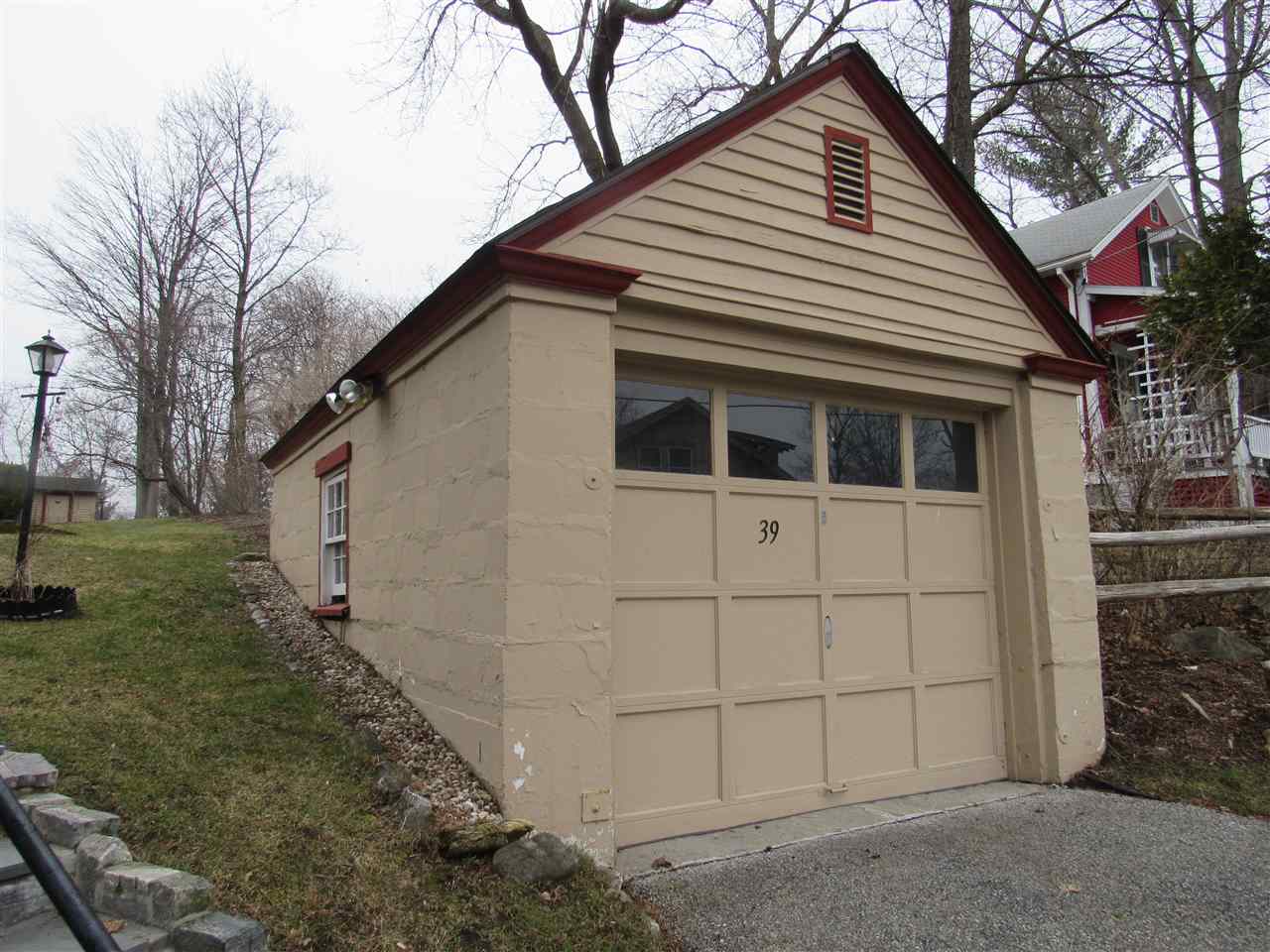 39 Lafayette Street Rutland, VT 05701 - Photo 5 of 34