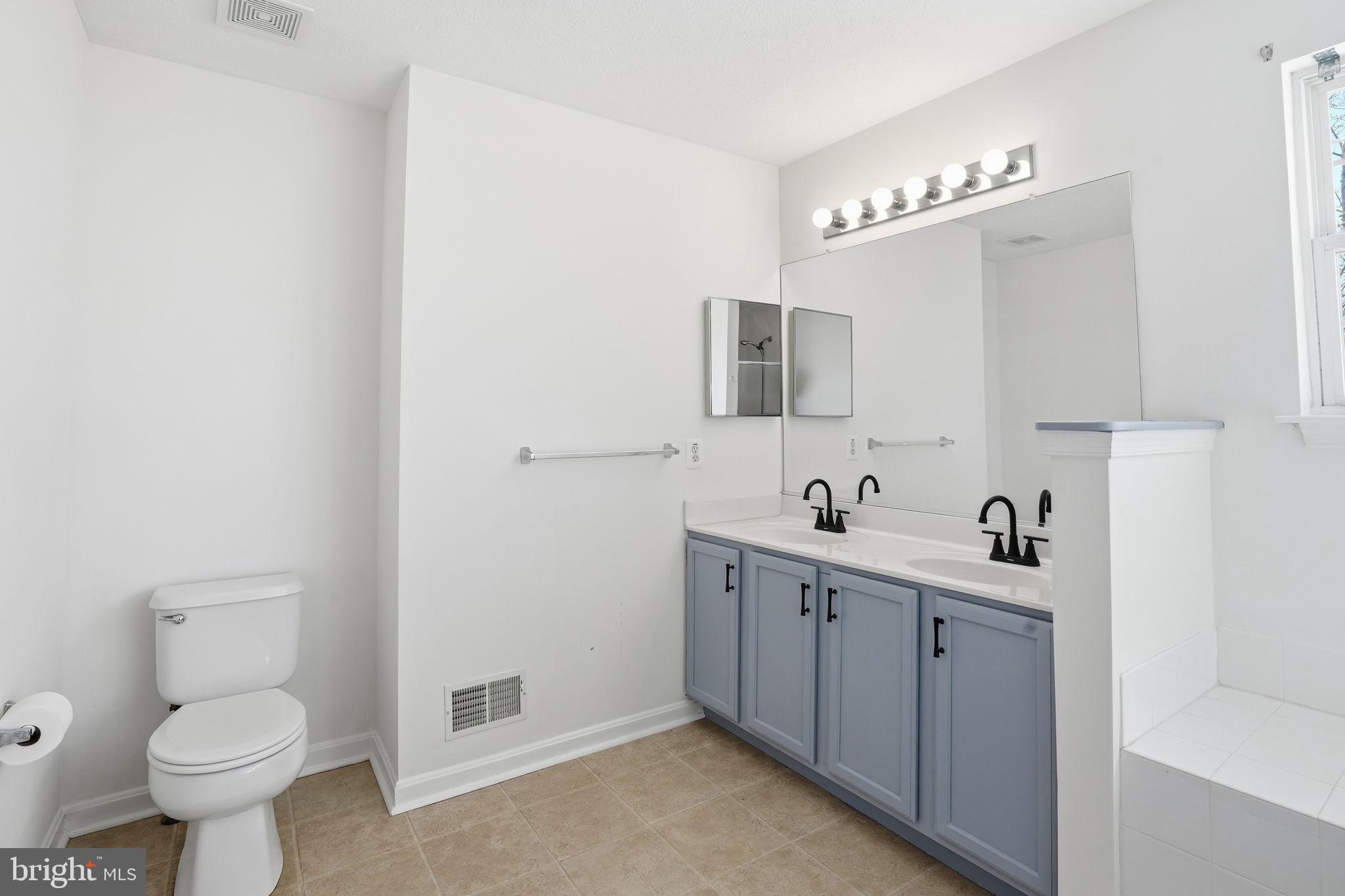 6 Reef Court Baltimore, MD 21219 - Photo 21 of 36