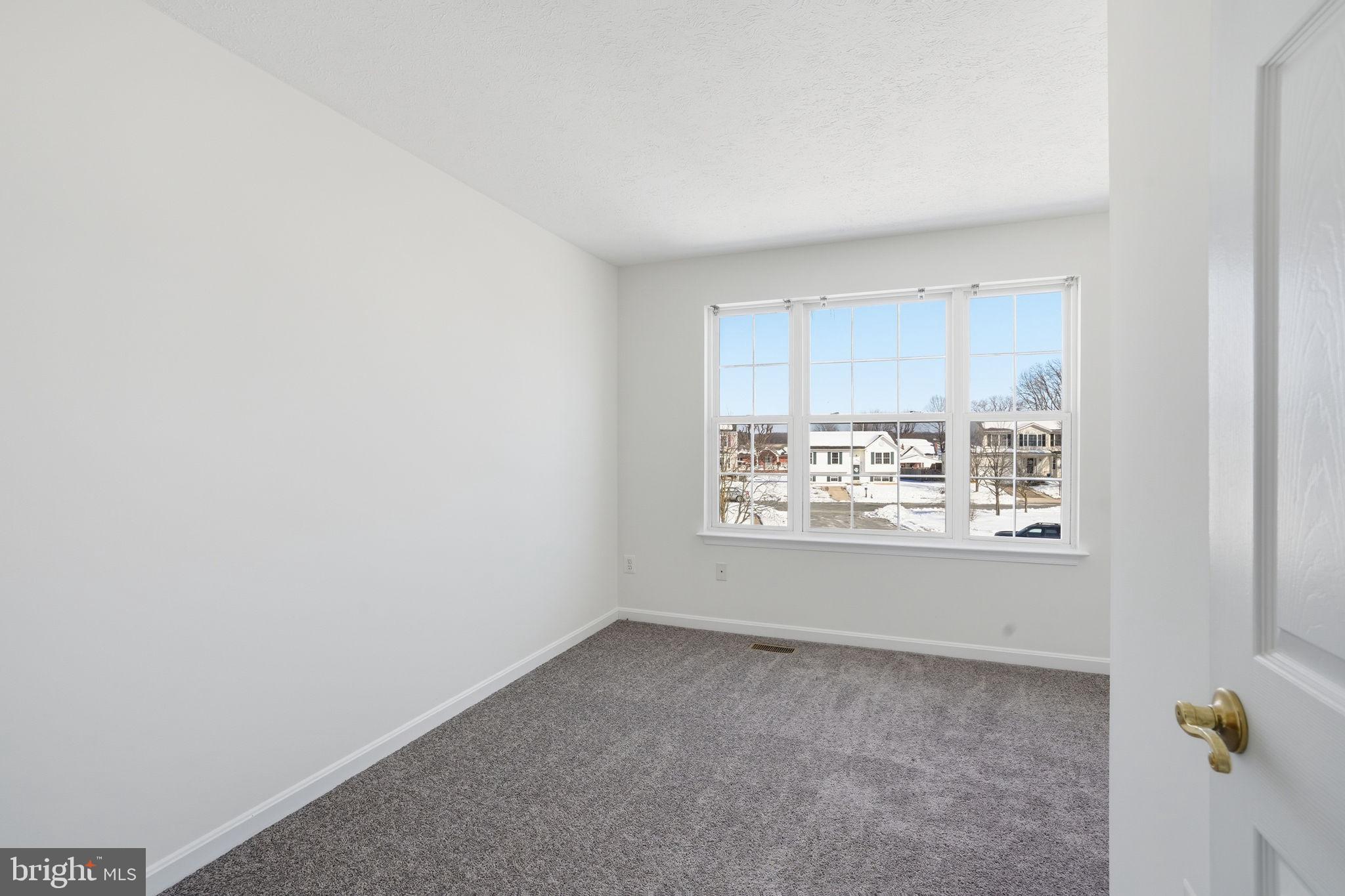 6 Reef Court Baltimore, MD 21219 - Photo 27 of 36