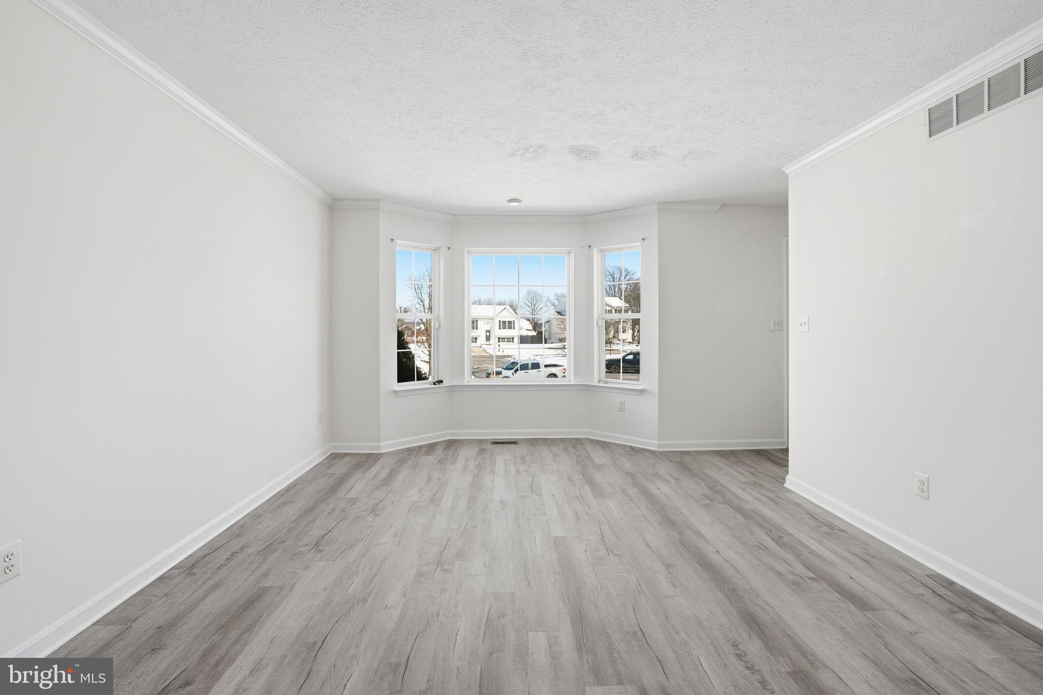 6 Reef Court Baltimore, MD 21219 - Photo 5 of 36