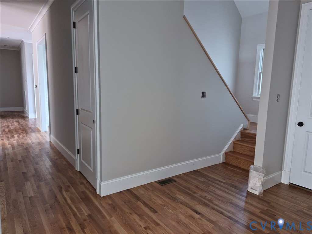 1554 Smokey Rdg Road Maidens, VA 23102 - Photo 13 of 19 Rear staircase
