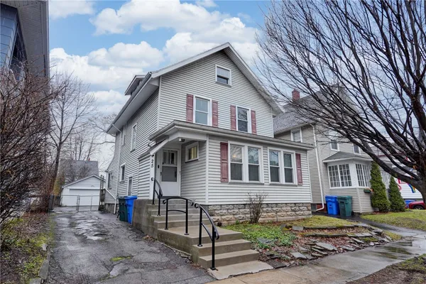 $194,900 | 25 Lockwood Street, Rochester, NY 14609