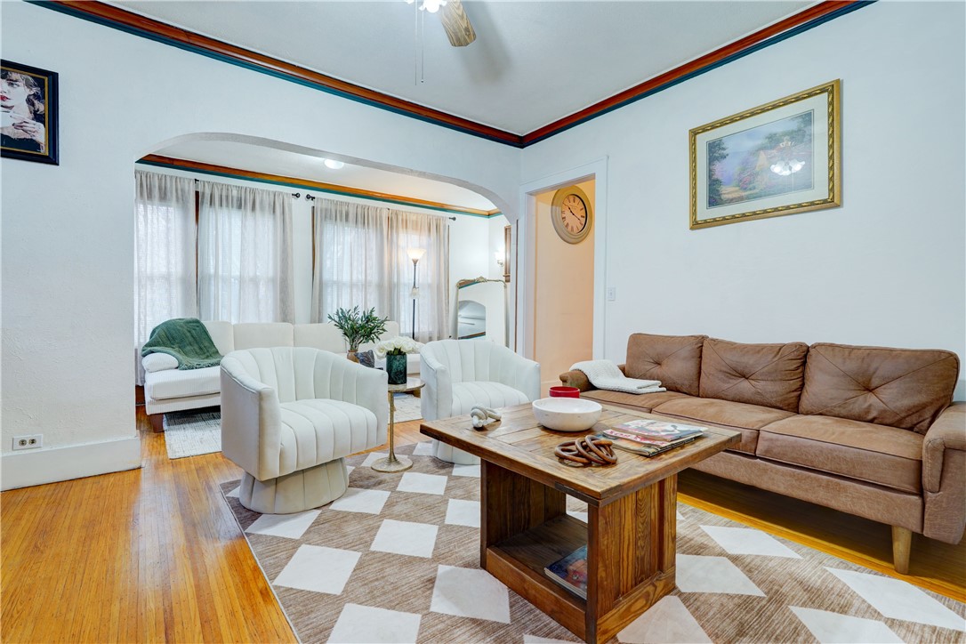 25 Lockwood Street Rochester, NY 14609 - Photo 18 of 43 Lower unit living room