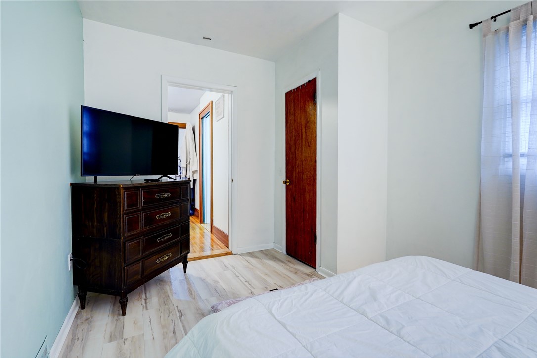 25 Lockwood Street Rochester, NY 14609 - Photo 6 of 43 Lower unit bedroom
