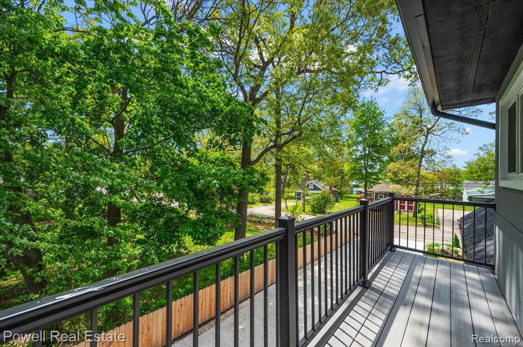 6837 Hatchery Road Waterford, MI 48327 - Photo 38 of 56