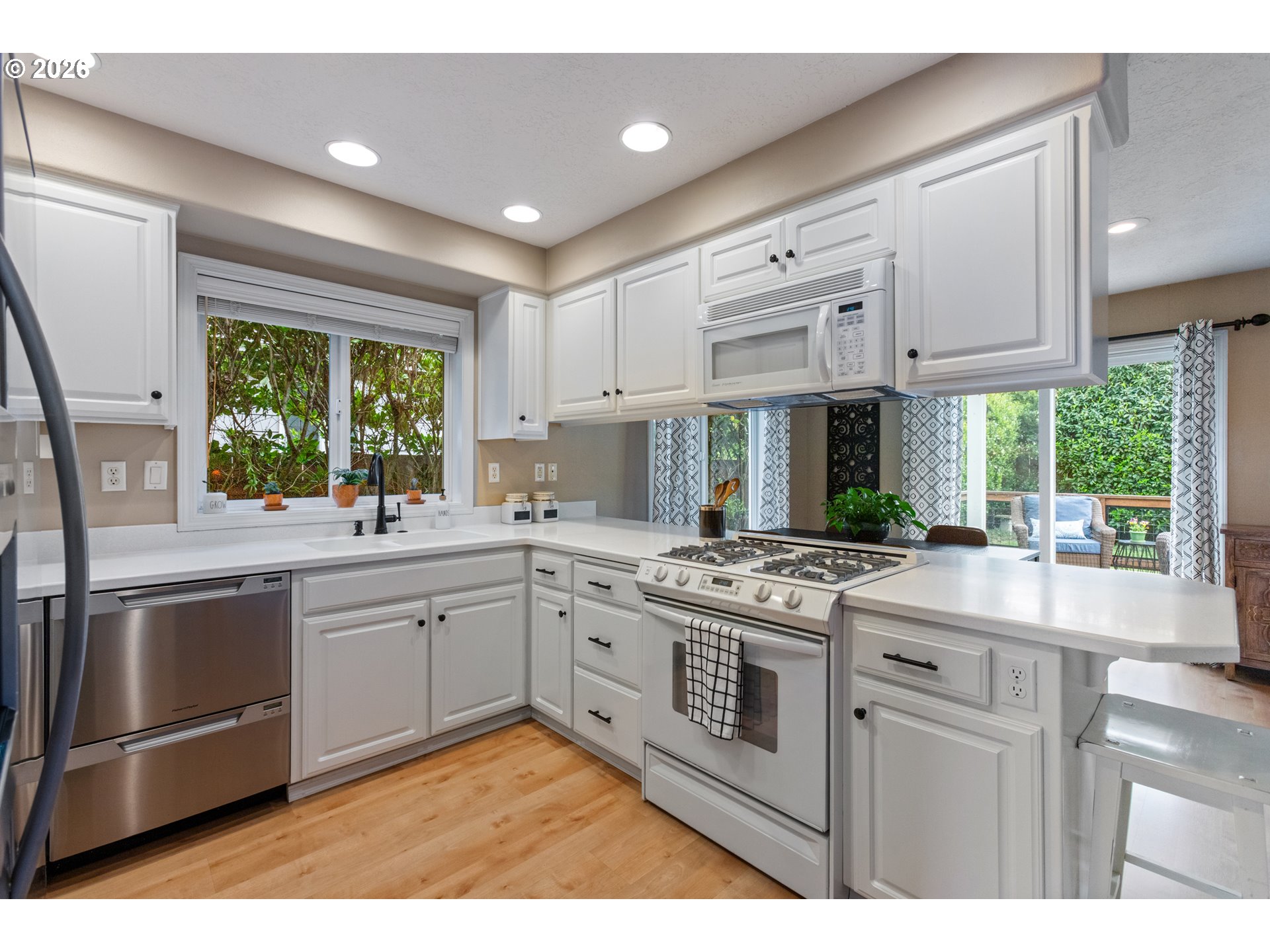 1166 Keystone Loop Northeast Keizer, OR 97303 - Photo 14 of 48