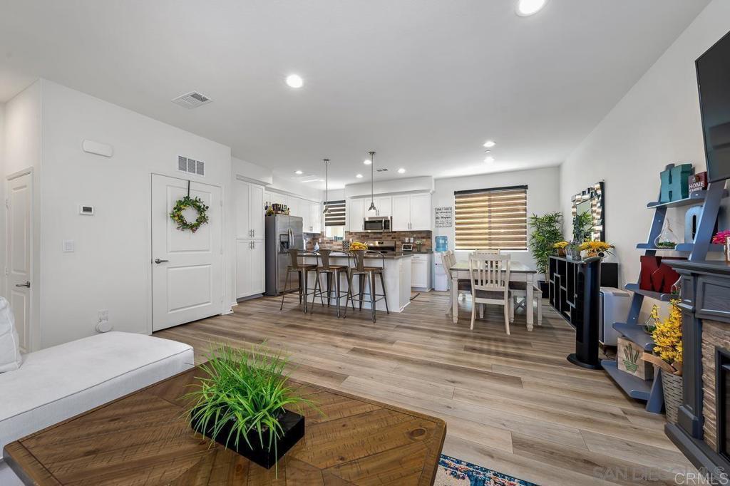 1404 Santa Victoria Road, Unit 3 Chula Vista, CA 91913 - Photo 3 of 22 Gallery Image 3