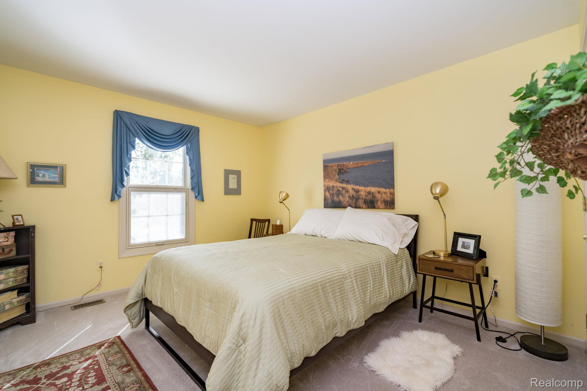 1708 Devonwood Drive Rochester, MI 48306 - Photo 42 of 70 33-web-or-mls-1708 Devonwood Dr-33.jpg