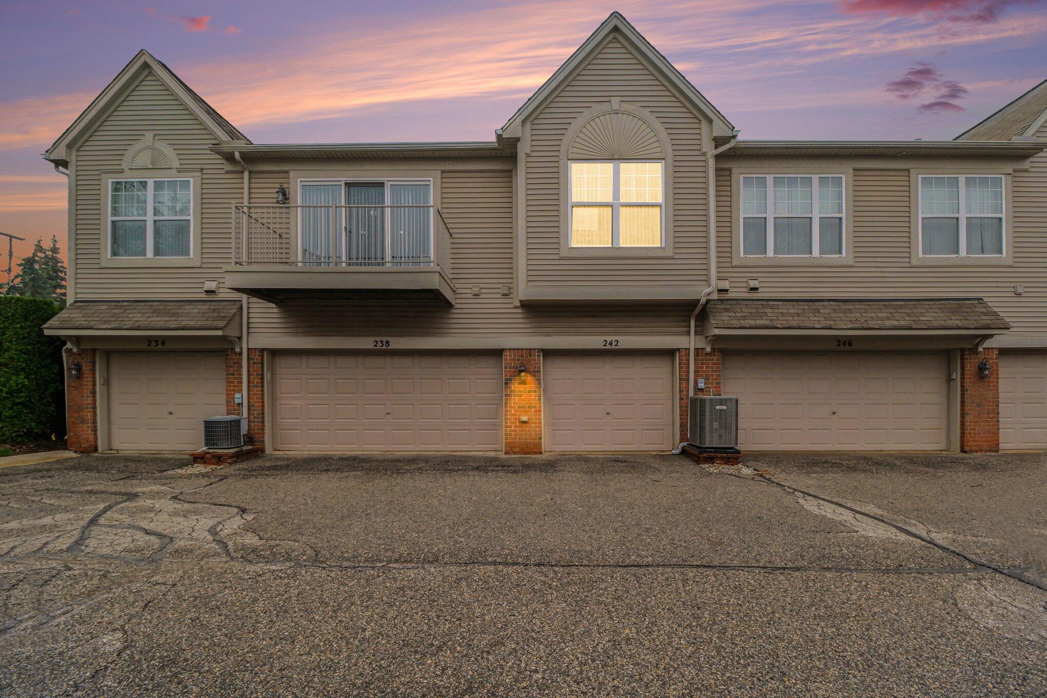242 North Wixom Road Wixom, MI 48393 - Photo 22 of 27 003_file_3505
