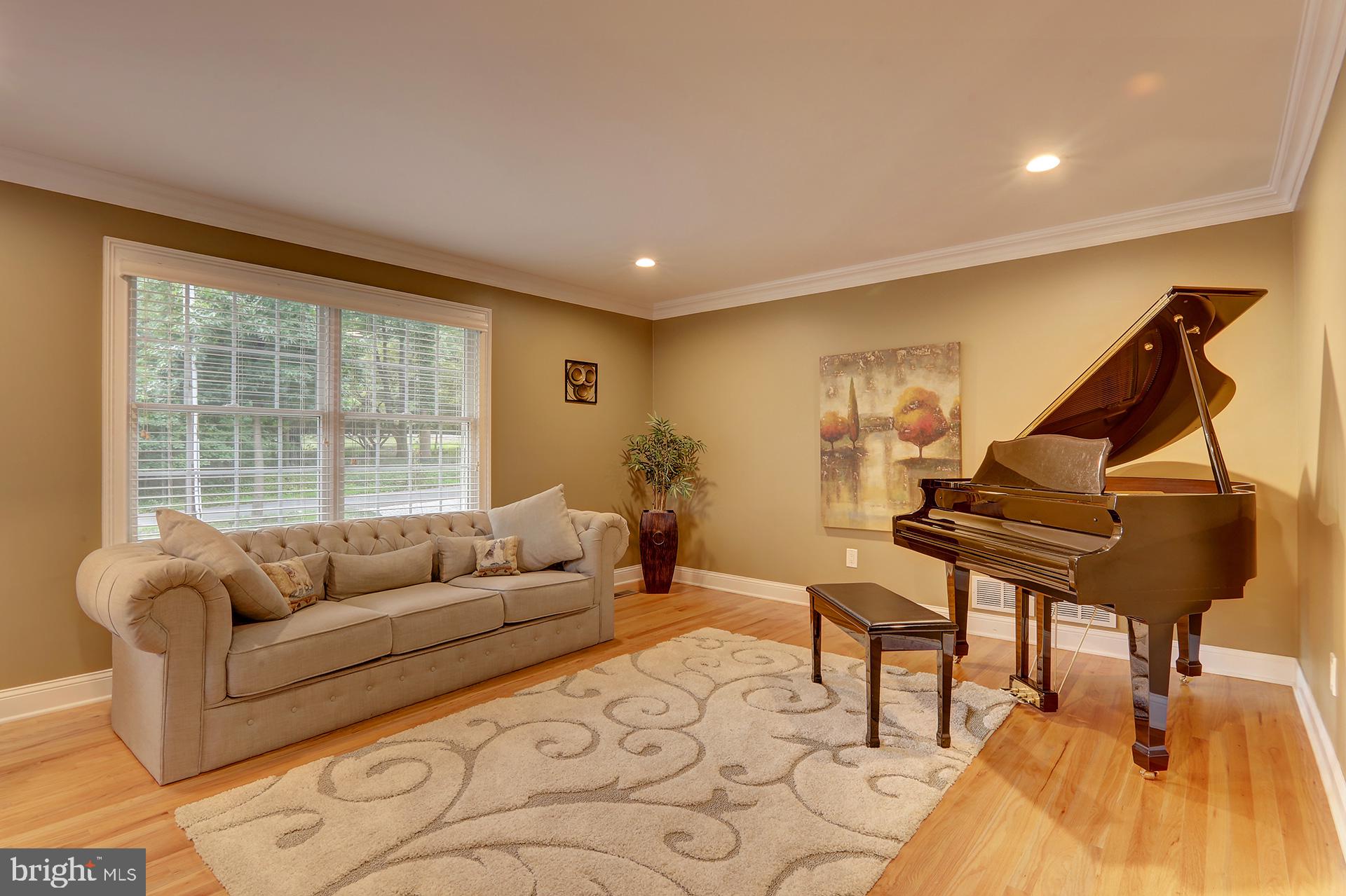 69 North Mill Road Princeton Junction, NJ 08550 - Photo 7 of 44 Living room