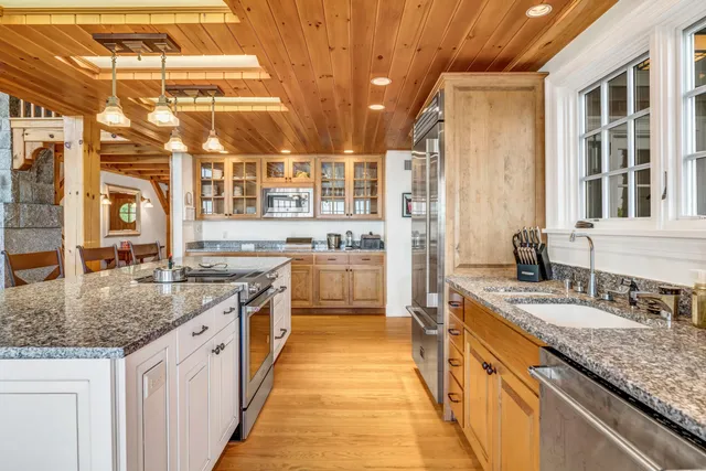 $7,400,000 | 62 Sols Cliff Road, Bar Harbor, ME 04609