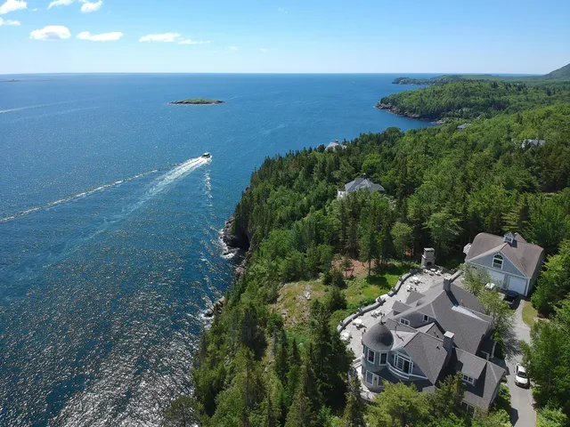 $7,400,000 | 62 Sols Cliff Road, Bar Harbor, ME 04609