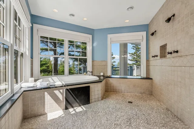 $7,400,000 | 62 Sols Cliff Road, Bar Harbor, ME 04609