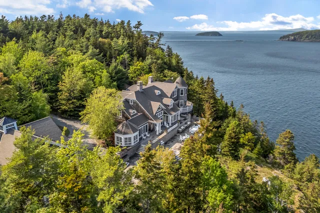 $7,400,000 | 62 Sols Cliff Road, Bar Harbor, ME 04609