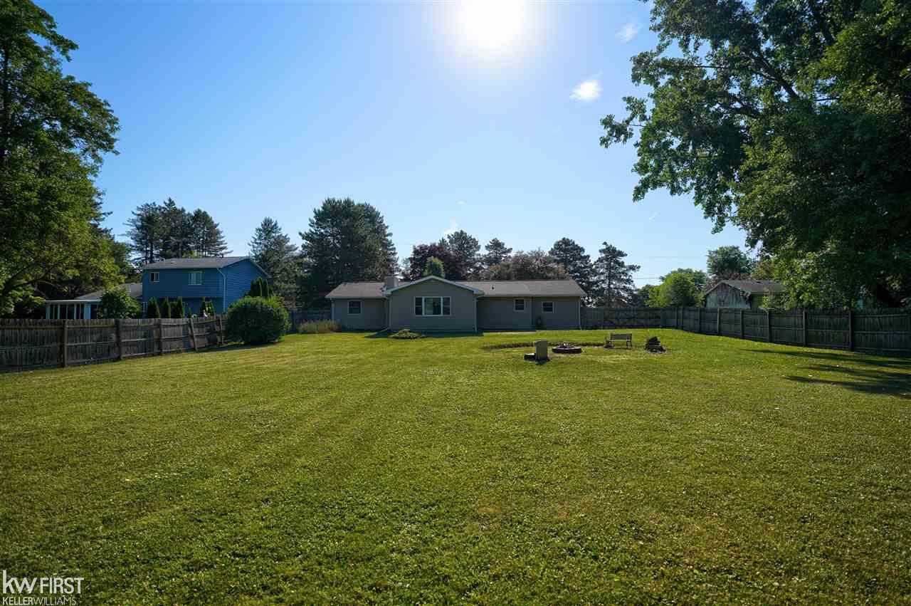 3167 North Oak Road Davison, MI 48423 - Photo 46 of 55 50081716-46.JPG