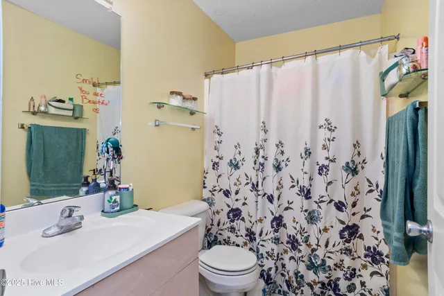 $1,150,000 | 120 Shore Rush Drive, Emerald Isle, NC 28594