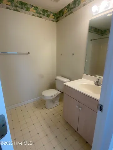 $1,150,000 | 120 Shore Rush Drive, Emerald Isle, NC 28594