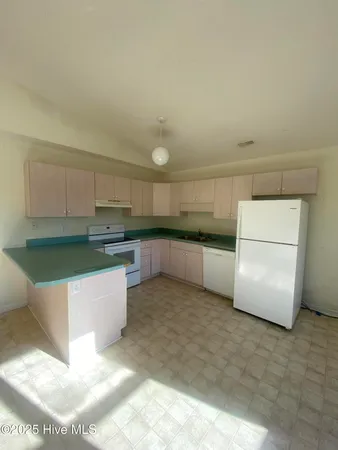 $999,000 | 120 Shore Rush Drive, Emerald Isle, NC 28594