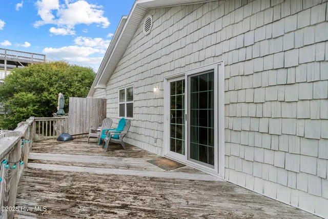 $1,150,000 | 120 Shore Rush Drive, Emerald Isle, NC 28594