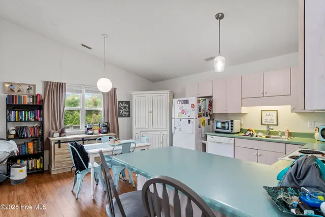 $1,150,000 | 120 Shore Rush Drive, Emerald Isle, NC 28594