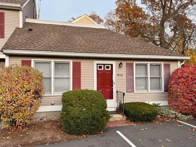 $369,900 | 810 Brookline Way, Unit 810, Rockland, MA 02370