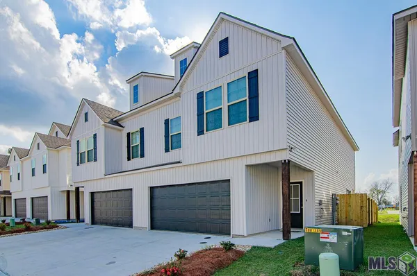 $3,000 | 5618 Cottage Lake Drive, Baton Rouge, LA 70820