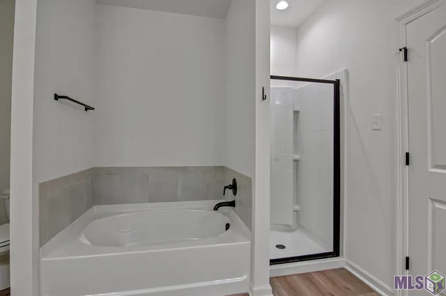 $3,300 | 5618 Cottage Lake Drive, Baton Rouge, LA 70820