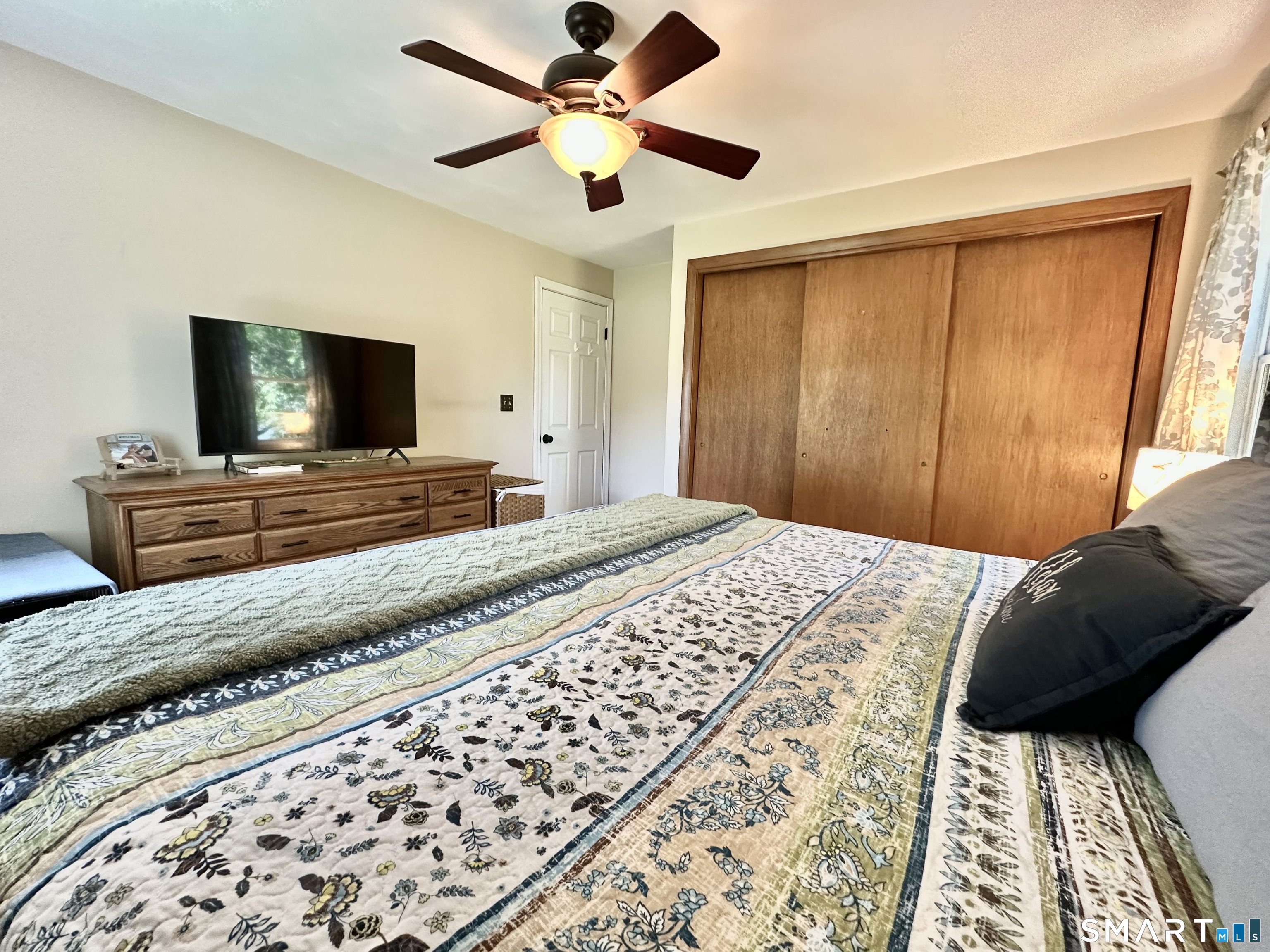 433 Reed Avenue Windsor Locks, CT 06096 - Photo 15 of 18