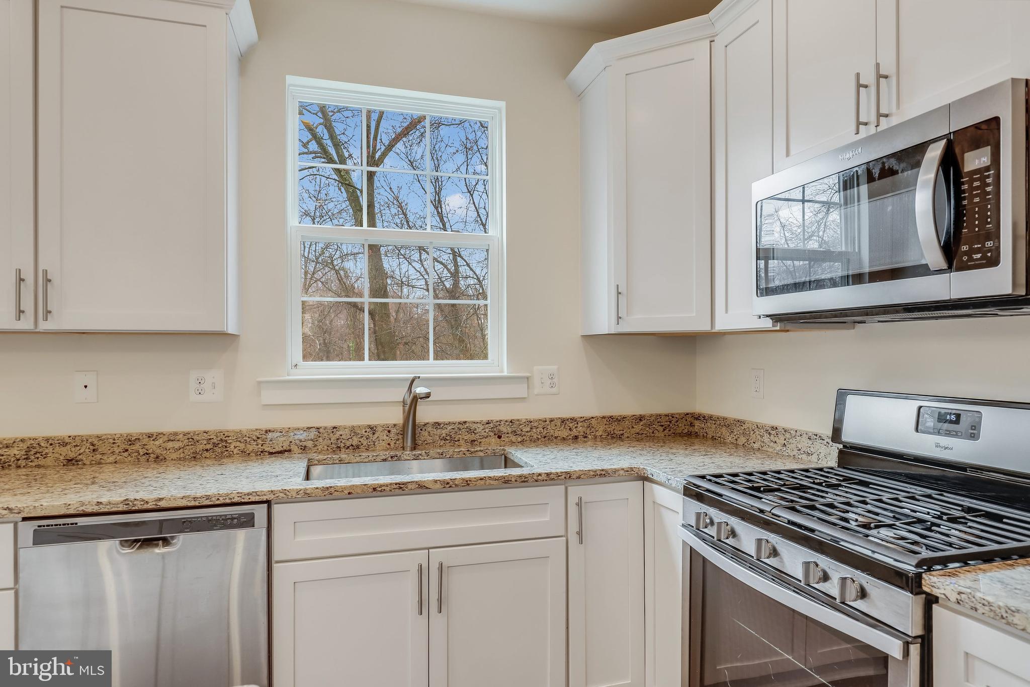 7537 Harmans Road Harmans, MD 21077 - Photo 10 of 31
