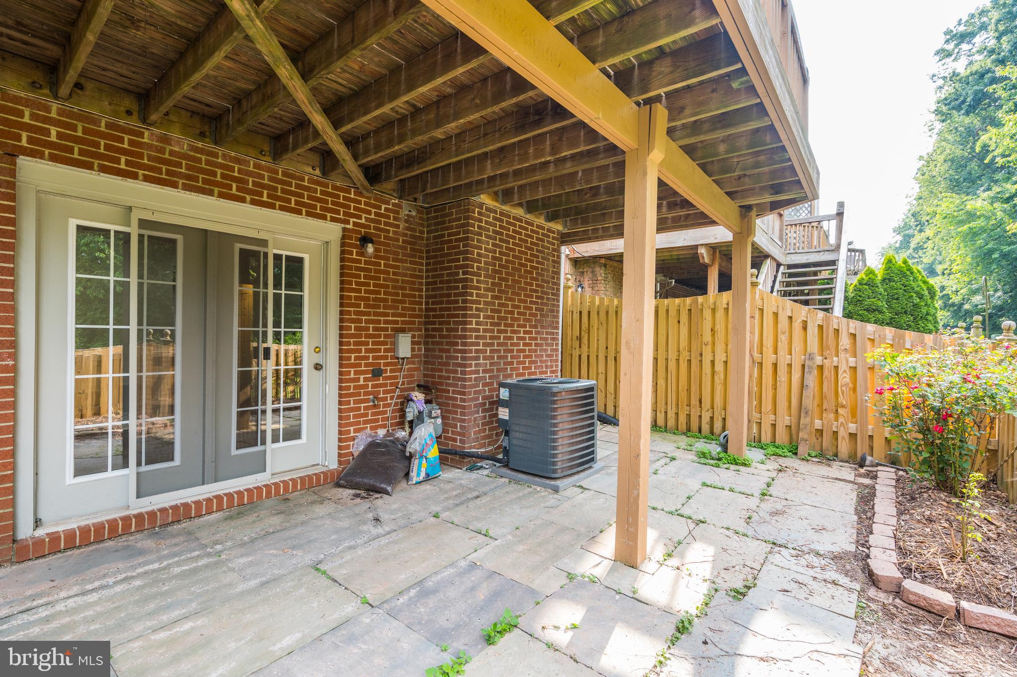 3827 Inverness Road Fairfax, VA 22033 - Photo 32 of 35