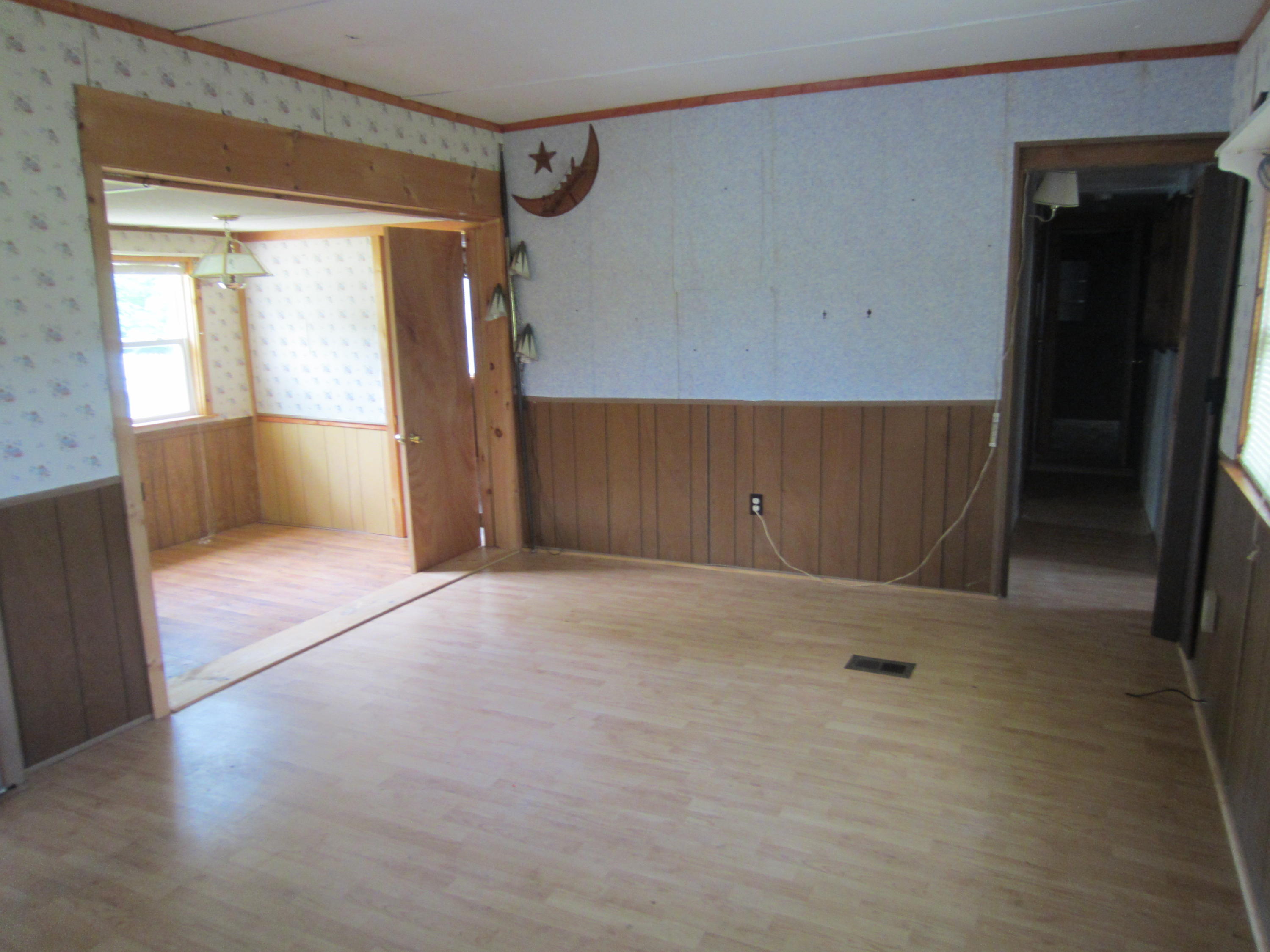 23-25 Bay Road Bowdoinham, ME 04008 - Photo 9 of 13 IMG_4700