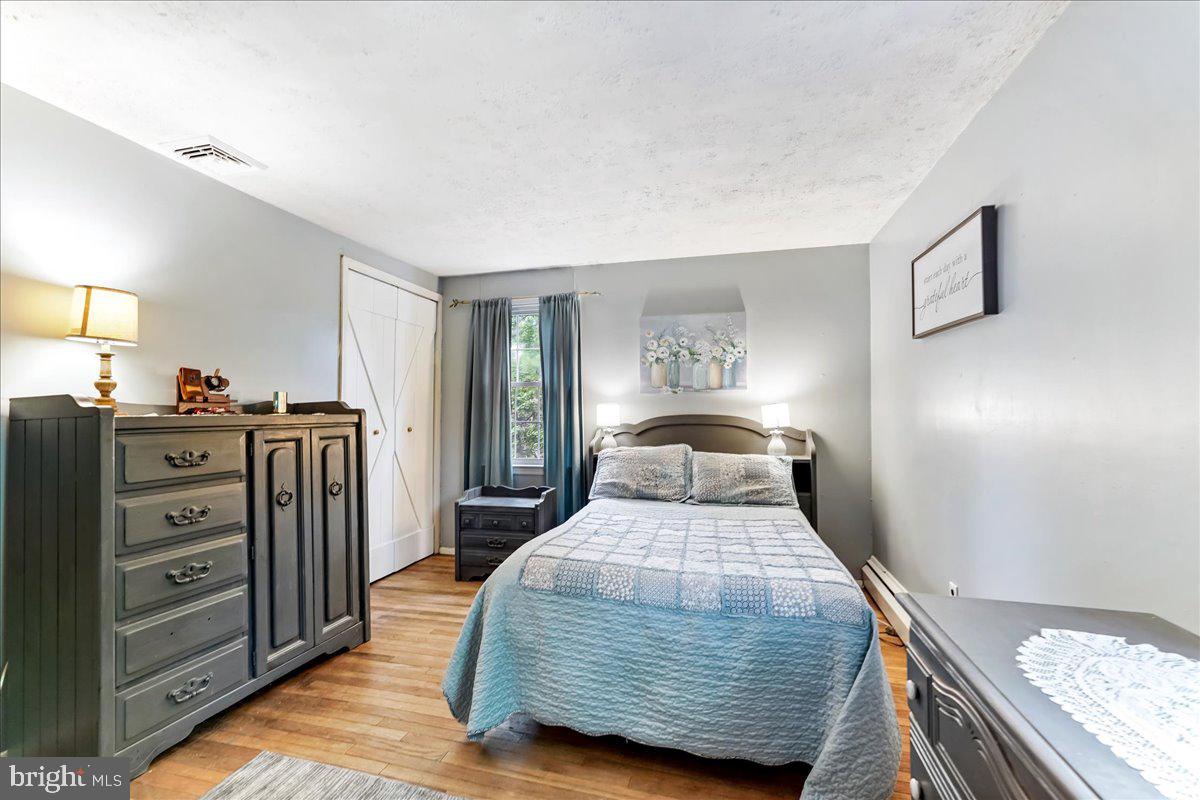 41 Dechert Road Conshohocken, PA 19428 - Photo 17 of 39 Main Bedroom