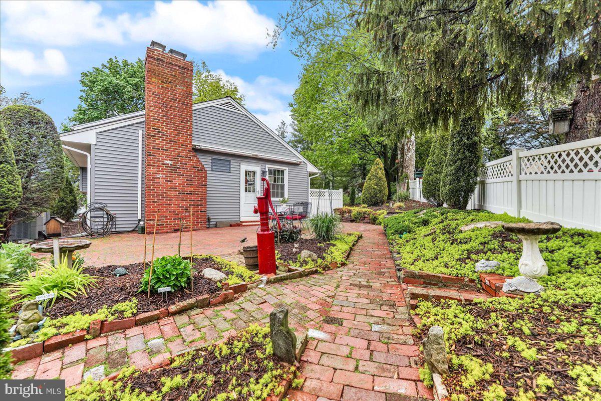 41 Dechert Road Conshohocken, PA 19428 - Photo 25 of 39