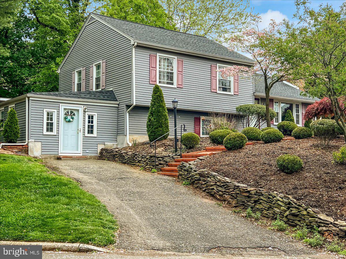 41 Dechert Road Conshohocken, PA 19428 - Photo 39 of 39 Driveway