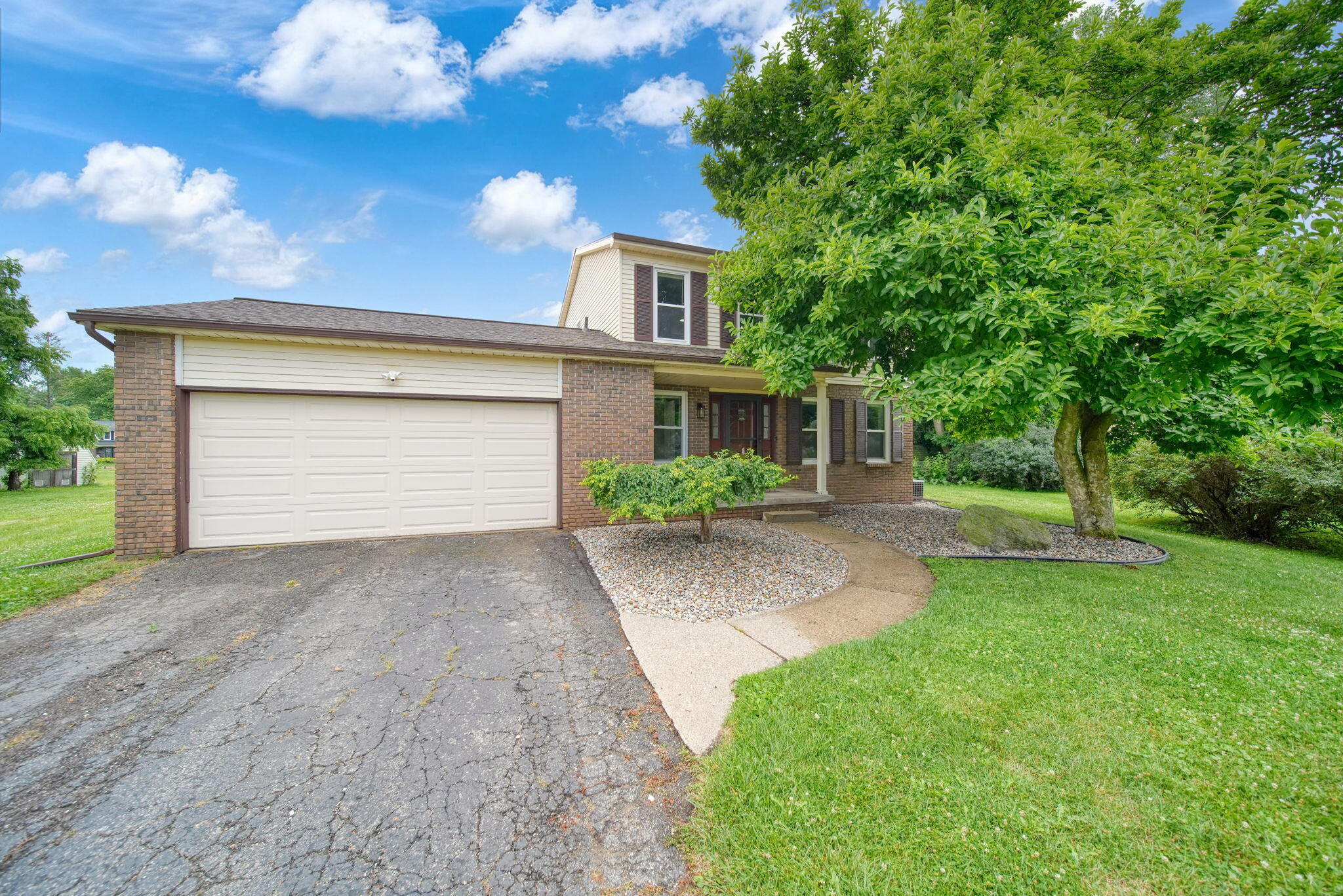 6979 Placeway Street Jackson, MI 49201 - Photo 3 of 73 2-web-or-mls-DSC01178_HDR