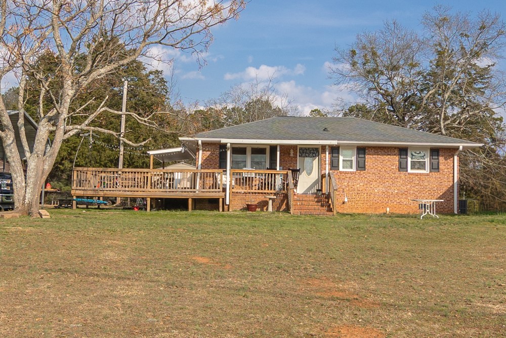708 Sexton Gin Road Iva, SC 29655 - Photo 1 of 20 This charming home offers a spacious deck, perfect for outdoor enjoyment.