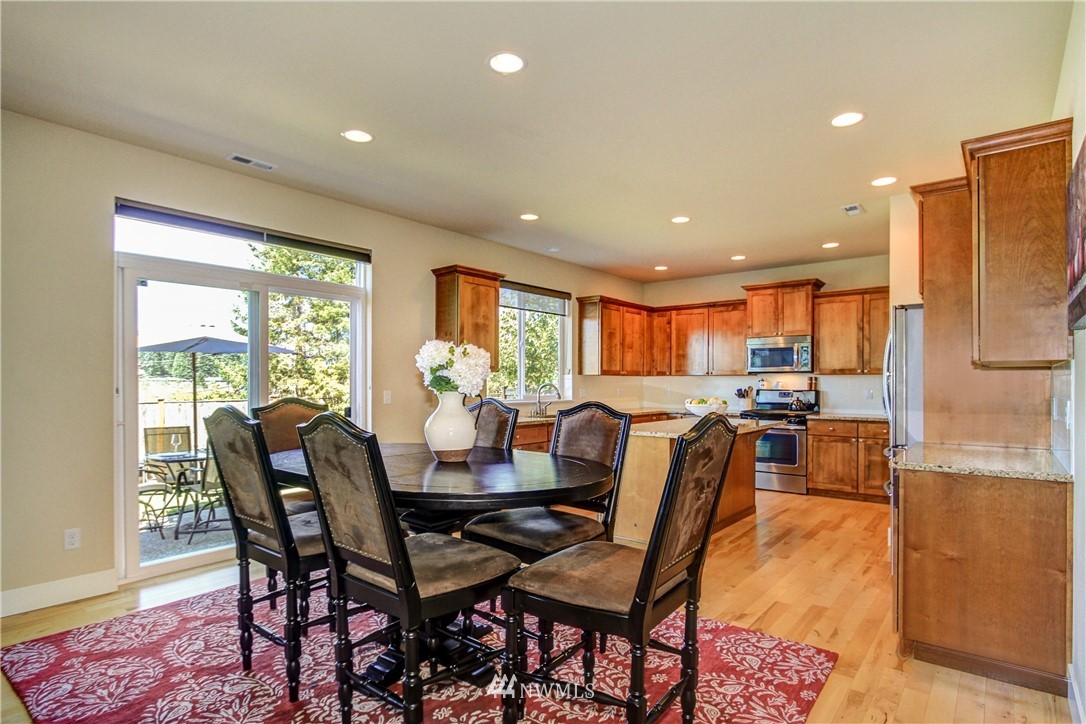 18014 40th Drive Southeast Bothell, WA 98012 - Photo 6 of 25 Gallery Image 6