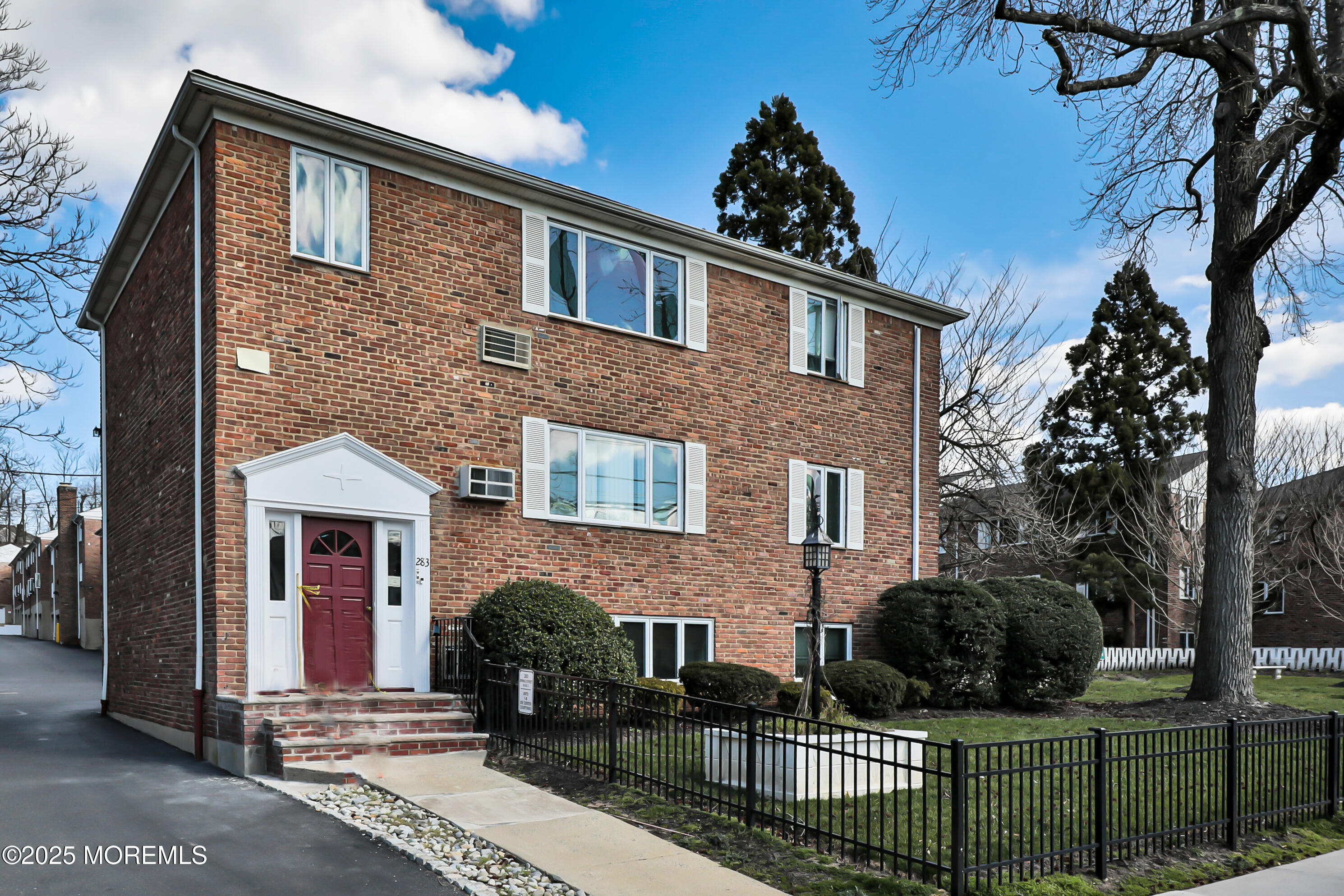 1F8A8824-025-005-2980x1987